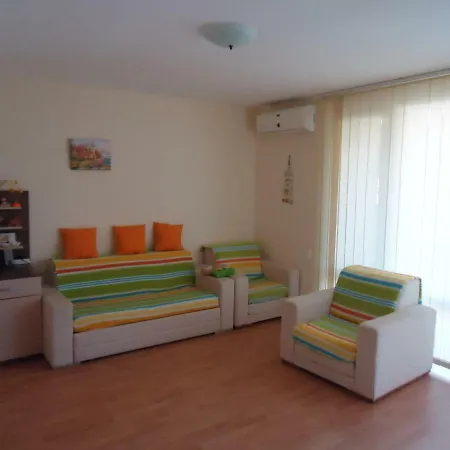 Apartament By The Sea For 6 Persons *