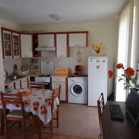 아파트 Apartament By The Sea For 6 Persons *